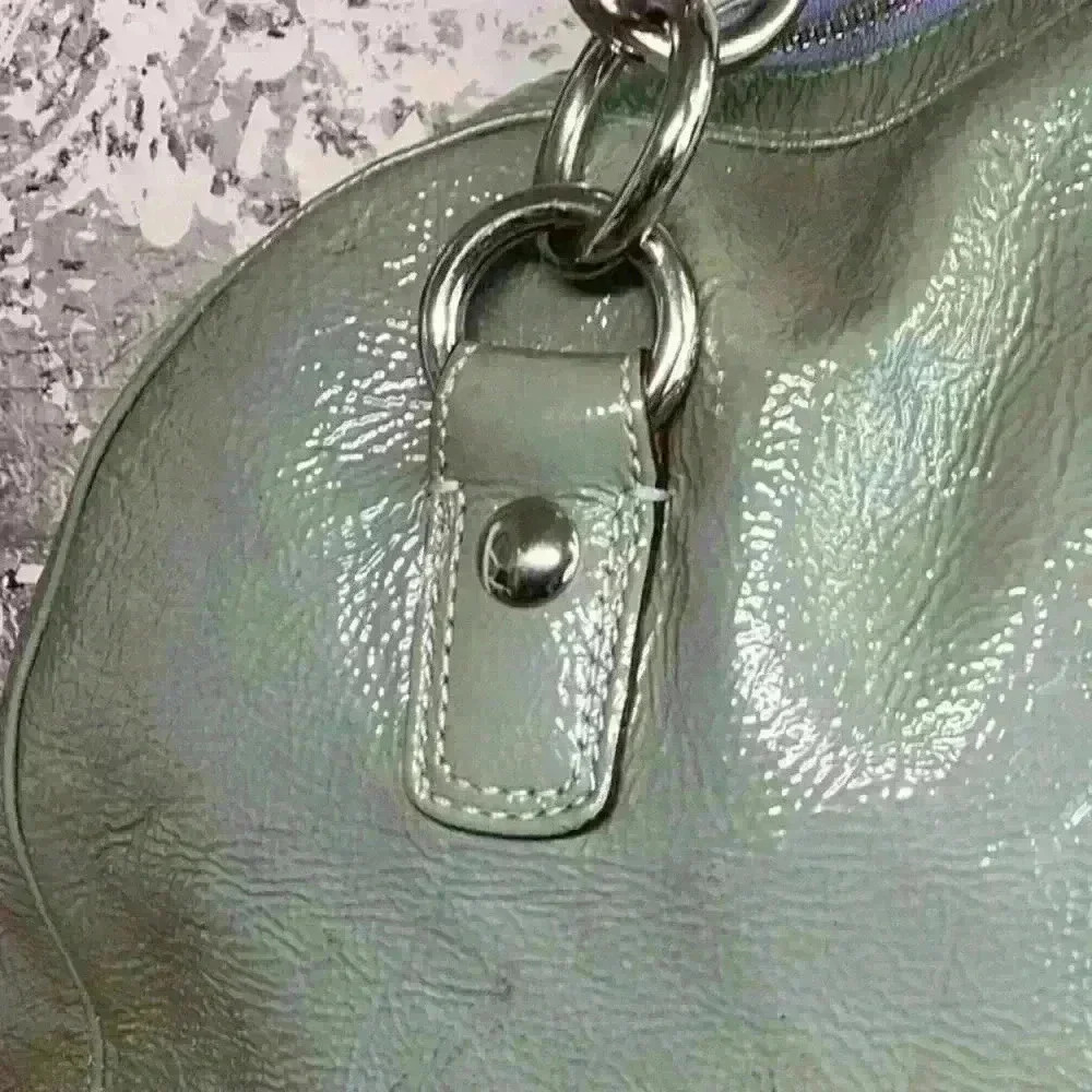 Coach Glossy Green Shoulder Bag with Blue Accents - Picture 9 of 16